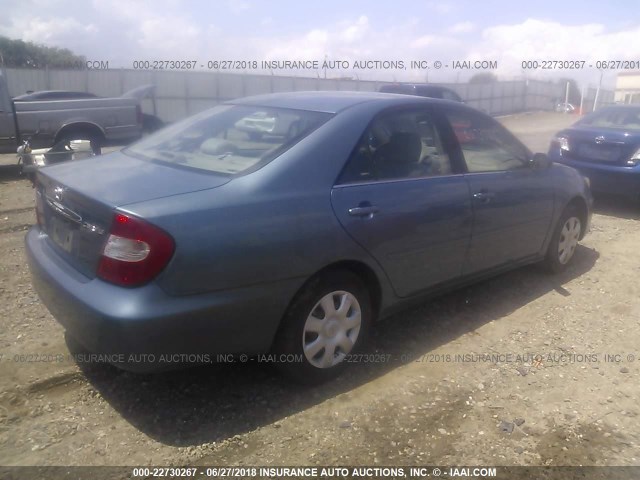 4T1BE32K33U649682 - 2003 TOYOTA CAMRY LE/XLE/SE ღია ლურჯი ფოტო 4