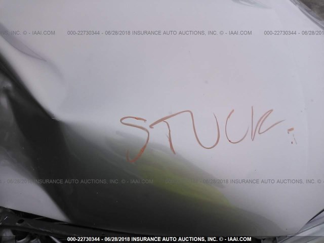 JT2BG22K5V0067496 - 1997 TOYOTA CAMRY LE/XLE BEIGE photo 10