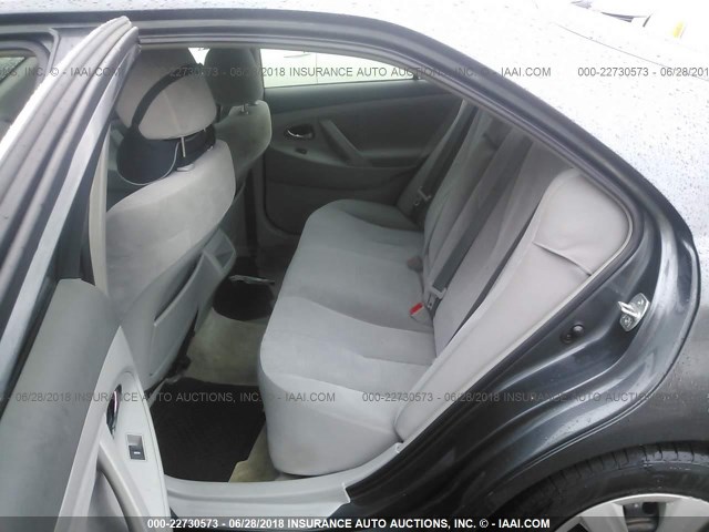 4T1BF3EK3BU139582 - 2011 TOYOTA CAMRY SE/LE/XLE 灰色 照片 8