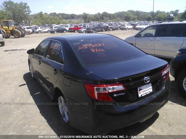 4T1BF1FK9EU830235 - 2014 TOYOTA CAMRY L/SE/LE/XLE Qara foto 3