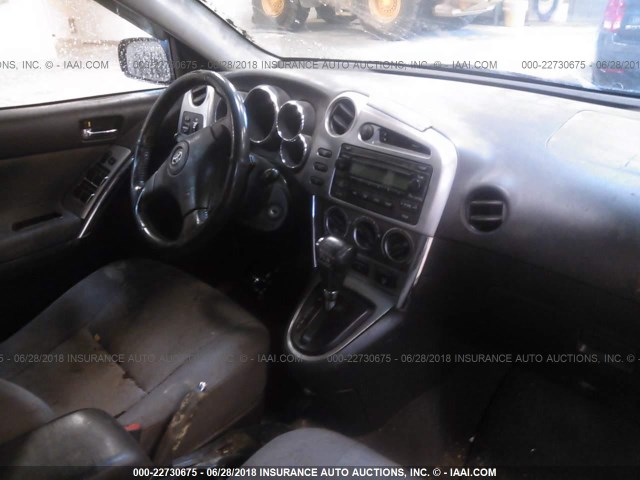 2T1KR32E35C345951 - 2005 TOYOTA COROLLA MATRIX XR BLUE photo 5