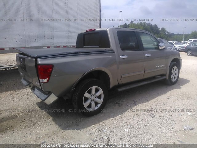 1N6AA07C28N343731 - 2008 NISSAN TITAN XE/SE/LE/PRO-4X GRAY photo 4