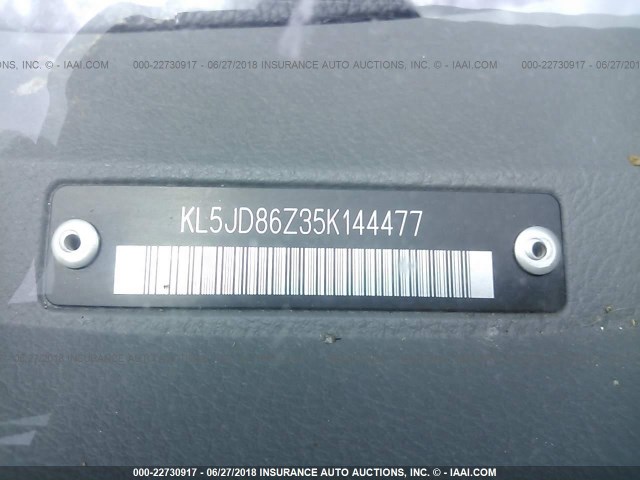 KL5JD86Z35K144477 - 2005 SUZUKI FORENZA S RED photo 9