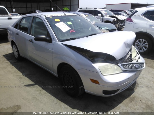 1FAFP34N17W230267 - 2007 FORD FOCUS ZX4/S/SE/SES SILVER photo 1