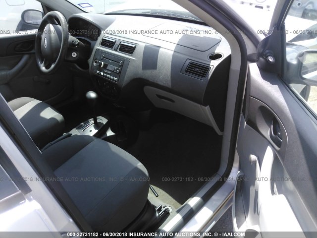1FAFP34N17W230267 - 2007 FORD FOCUS ZX4/S/SE/SES 银色 照片 5