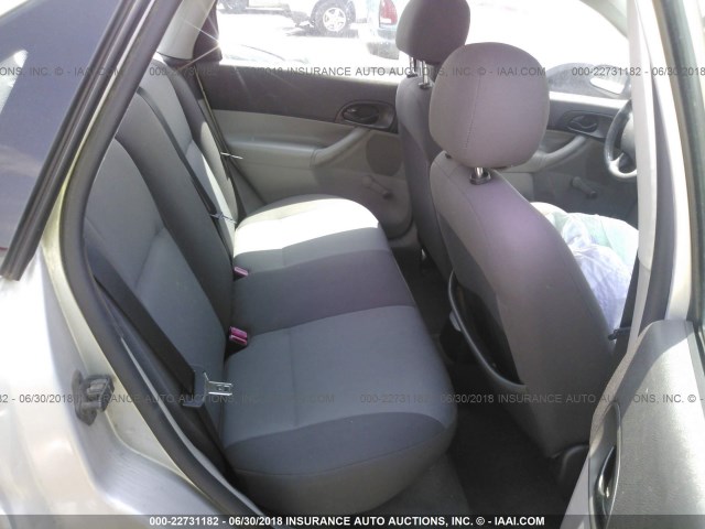 1FAFP34N17W230267 - 2007 FORD FOCUS ZX4/S/SE/SES 银色 照片 8