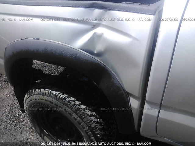 5TEHN72N52Z087936 - 2002 TOYOTA TACOMA DOUBLE CAB ვერცხლისფერი ფოტო 6