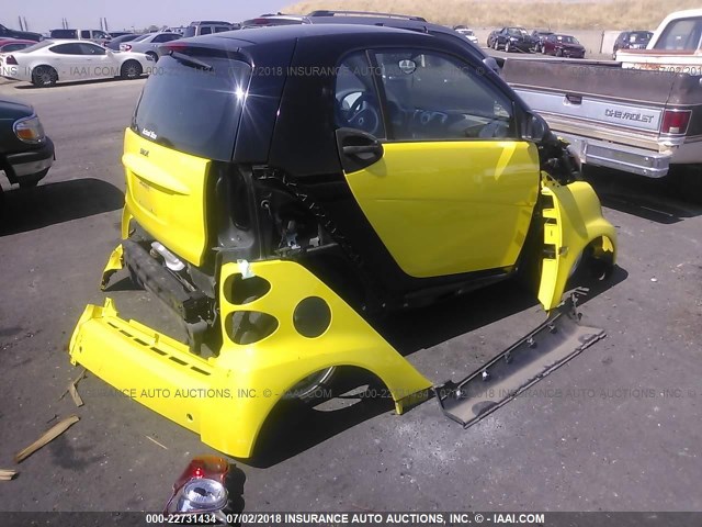 WMEEJ31X78K145053 - 2008 SMART FORTWO PURE/PASSION YELLOW photo 4