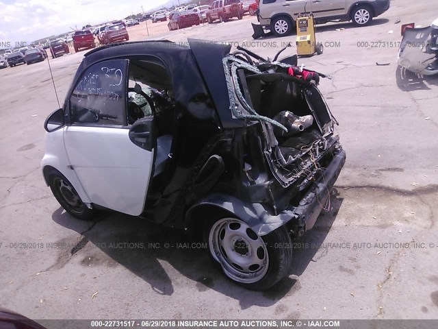 WMEEJ3BA3FK805399 - 2015 SMART FORTWO PURE/PASSION WHITE photo 3