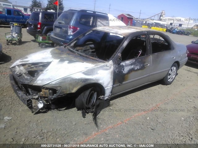 JT2BG22K4Y0498223 - 2000 TOYOTA CAMRY CE/LE/XLE 银色 照片 2