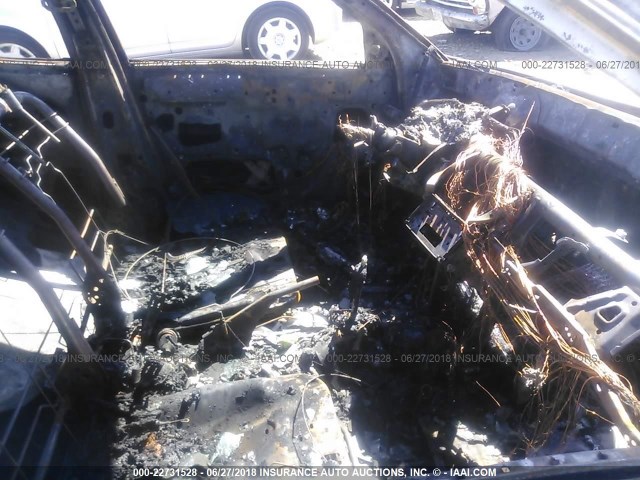 JT2BG22K4Y0498223 - 2000 TOYOTA CAMRY CE/LE/XLE 银色 照片 5