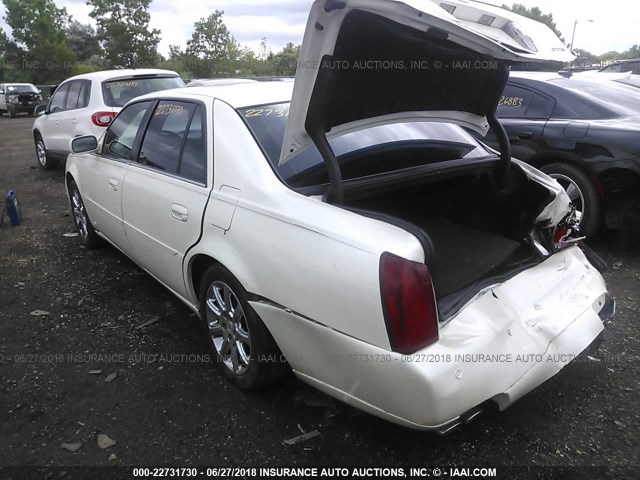 1G6KF57902U117696 - 2002 CADILLAC DEVILLE DTS WHITE photo 3