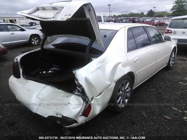 1G6KF57902U117696 - 2002 CADILLAC DEVILLE DTS WHITE photo 4