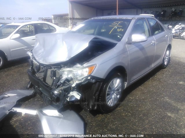 4T1BF1FKXDU714752 - 2013 TOYOTA CAMRY L/SE/LE/XLE 银色 照片 2