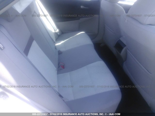 4T1BF1FKXDU714752 - 2013 TOYOTA CAMRY L/SE/LE/XLE 银色 照片 8