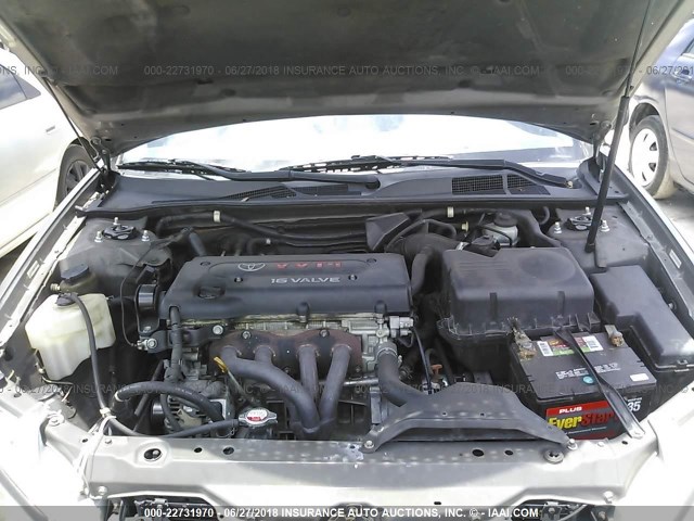 4T1BE32K12U511685 - 2002 TOYOTA CAMRY LE/XLE/SE თაფლისფერი ფოტო 10