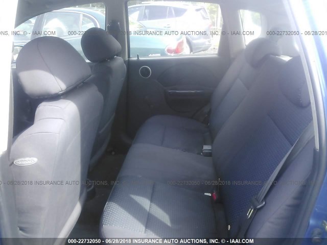 KL1TD66677B725746 - 2007 CHEVROLET AVEO LS BLUE photo 8