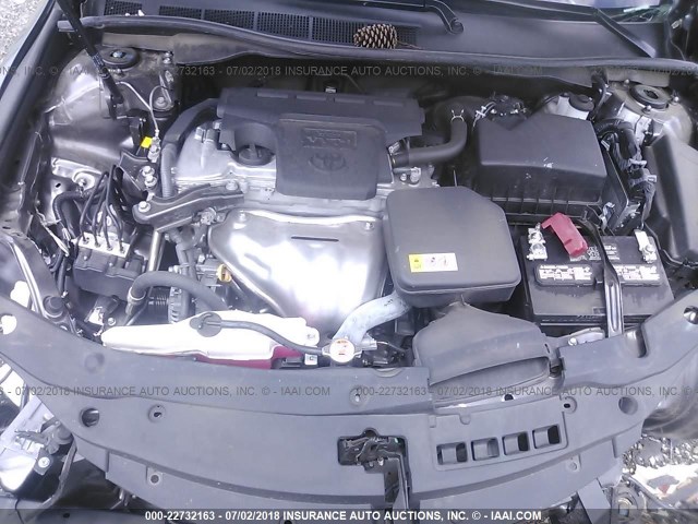 4T1BF1FK7HU791245 - 2017 TOYOTA CAMRY LE/XLE/SE/XSE GRAY photo 10
