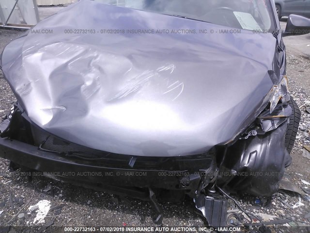 4T1BF1FK7HU791245 - 2017 TOYOTA CAMRY LE/XLE/SE/XSE GRAY photo 6