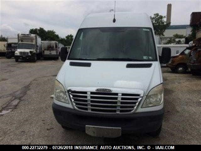 WDYPF445975178856 - 2007 FREIGHTLINER 3500 SPRINTER 3500 WHITE photo 7