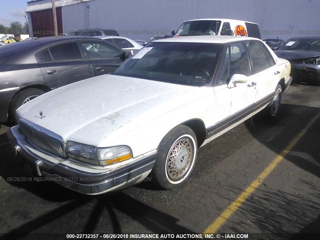 1G4CW53L3P1635745 - 1993 BUICK PARK AVENUE  WHITE photo 2