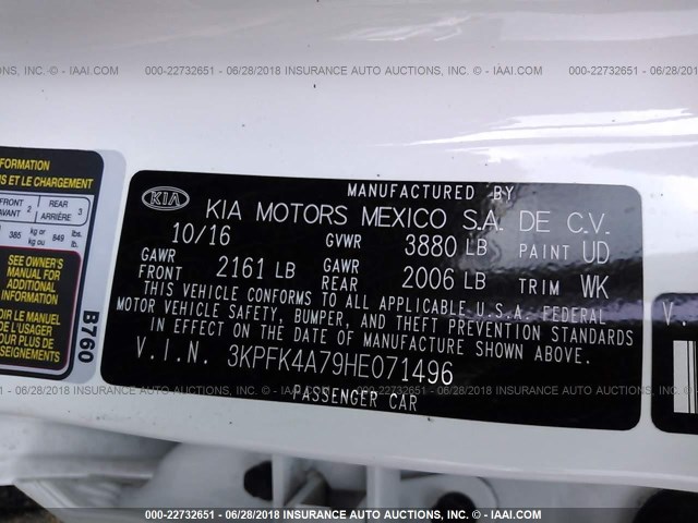 3KPFK4A79HE071496 - 2017 KIA FORTE LX WHITE photo 9