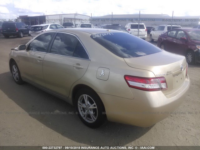 4T1BF3EK9BU199057 - 2011 TOYOTA CAMRY SE/LE/XLE თაფლისფერი ფოტო 3