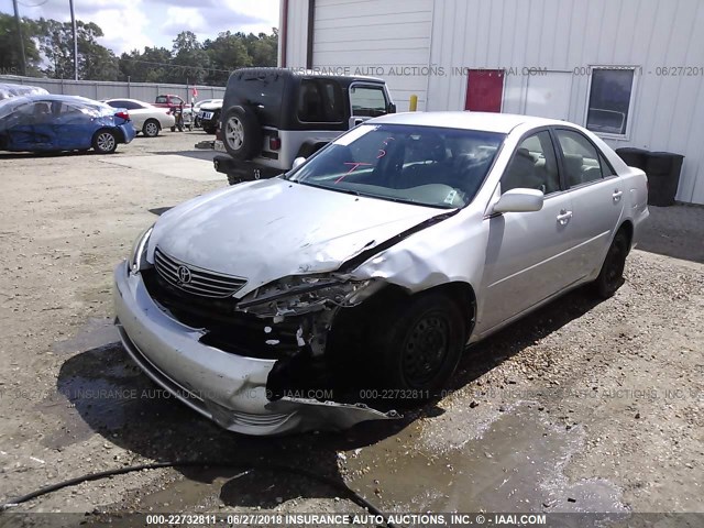 4T1BE32K95U012508 - 2005 TOYOTA CAMRY LE/XLE/SE 银色 照片 2
