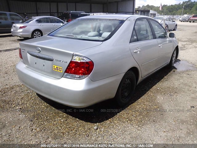 4T1BE32K95U012508 - 2005 TOYOTA CAMRY LE/XLE/SE 银色 照片 4