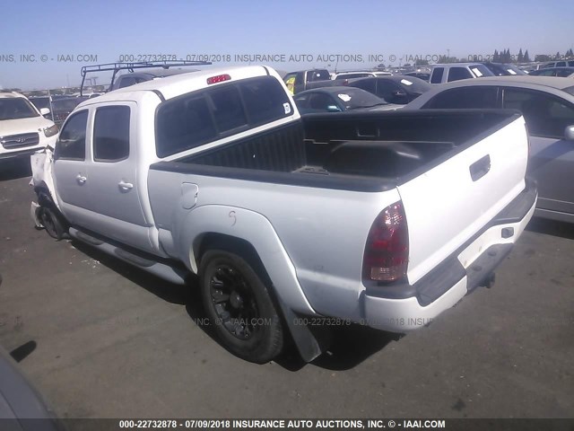 5TEKU72N57Z443561 - 2007 TOYOTA TACOMA DBL CAB PRERUNNER LNG BED WHITE photo 3