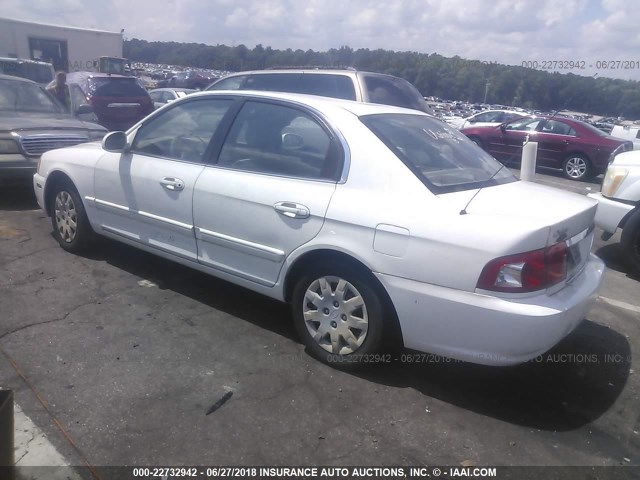 KNAGD126X55379736 - 2005 KIA OPTIMA LX/EX WHITE photo 3