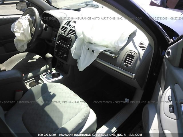 1G1ZT54825F165492 - 2005 CHEVROLET MALIBU LS 蓝色 照片 5