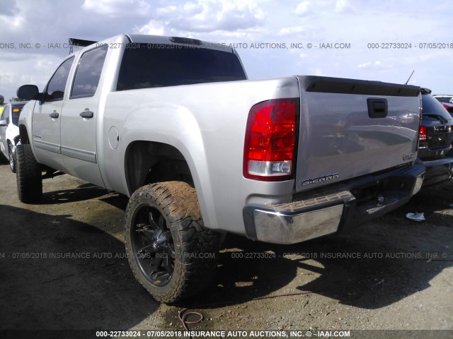 3GTEC13C58G240032 - 2008 GMC SIERRA C1500 SILVER photo 3