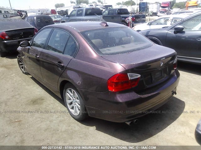 WBAVB17566NK40704 - 2006 BMW 325 I AUTOMATIC მუქწითელი ფოტო 3
