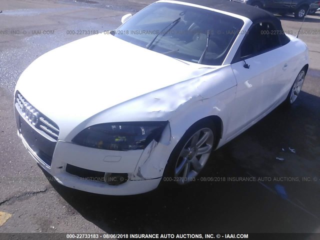 TRUMF38J581034896 - 2008 AUDI TT 2.0T WHITE photo 6