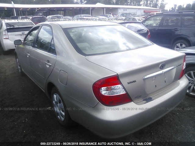 JTDBE32K440255606 - 2004 TOYOTA CAMRY LE/XLE GOLD photo 3