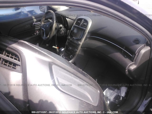 1G11D5RR0DF101834 - 2013 CHEVROLET MALIBU 1LT 灰色 照片 5