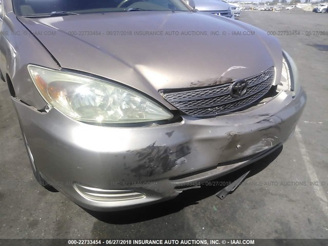 JTDBE32K640274870 - 2004 TOYOTA CAMRY LE/XLE Champagne photo 6