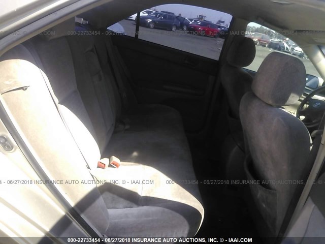 JTDBE32K640274870 - 2004 TOYOTA CAMRY LE/XLE Champagne photo 8
