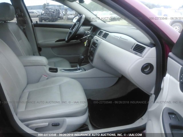 2G1WU58R579304111 - 2007 CHEVROLET IMPALA LTZ RED photo 5