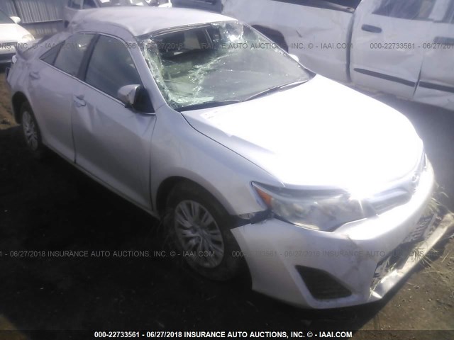 4T1BF1FK4CU098674 - 2012 TOYOTA CAMRY SE/LE/XLE SILVER photo 1