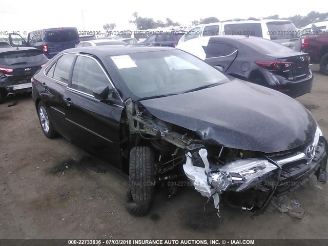 4T1BF1FK5HU369717 - 2017 TOYOTA CAMRY LE/XLE/SE/XSE BLACK photo 1