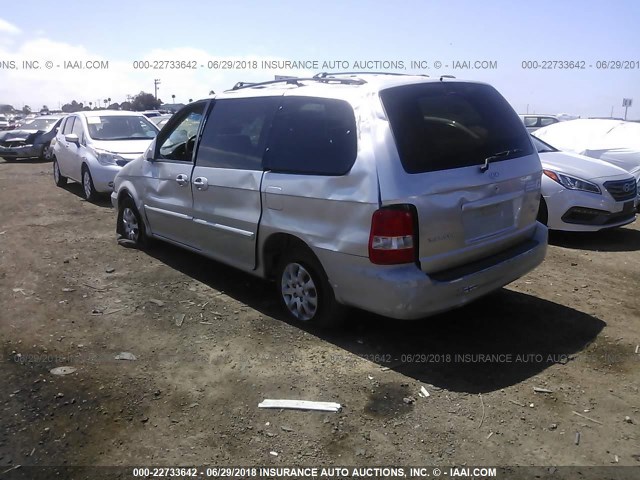 KNDUP132556765242 - 2005 KIA SEDONA EX/LX SILVER photo 3