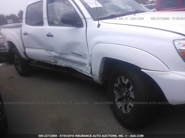 5TFLU4EN7DX083968 - 2013 TOYOTA TACOMA DOUBLE CAB WHITE photo 6