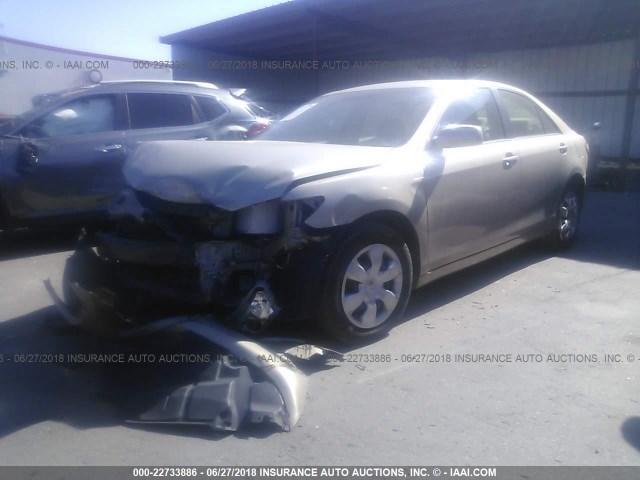 4T1BE46K57U056086 - 2007 TOYOTA CAMRY NEW GENERATION CE/LE/XLE/SE GOLD photo 2