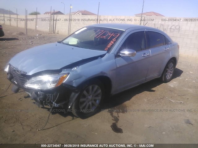 1C3CCBCG1DN636464 - 2013 CHRYSLER 200 LIMITED Light Blue photo 2