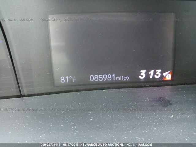 2HGFB2F54DH525763 - 2013 HONDA CIVIC LX 勃艮第红 照片 7