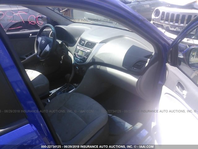 KMHCT4AE1DU445623 - 2013 HYUNDAI ACCENT GLS/GS BLUE photo 5