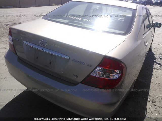 4T1BF30KX2U027997 - 2002 TOYOTA CAMRY LE/XLE/SE ოქროსფერი ფოტო 4