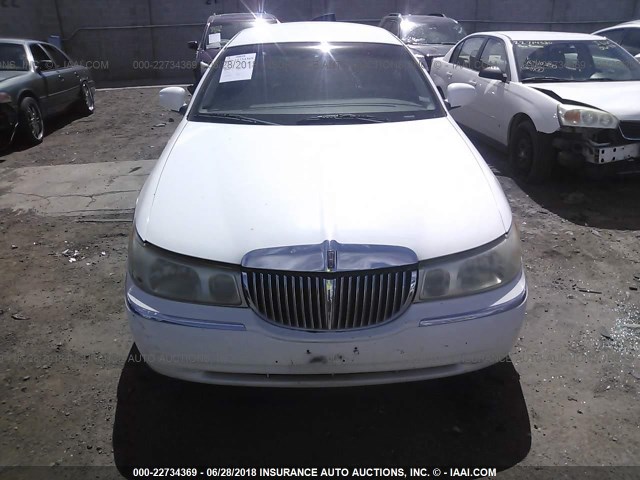 1LNHM81W1YY837132 - 2000 LINCOLN TOWN CAR EXECUTIVE Белый фото 6